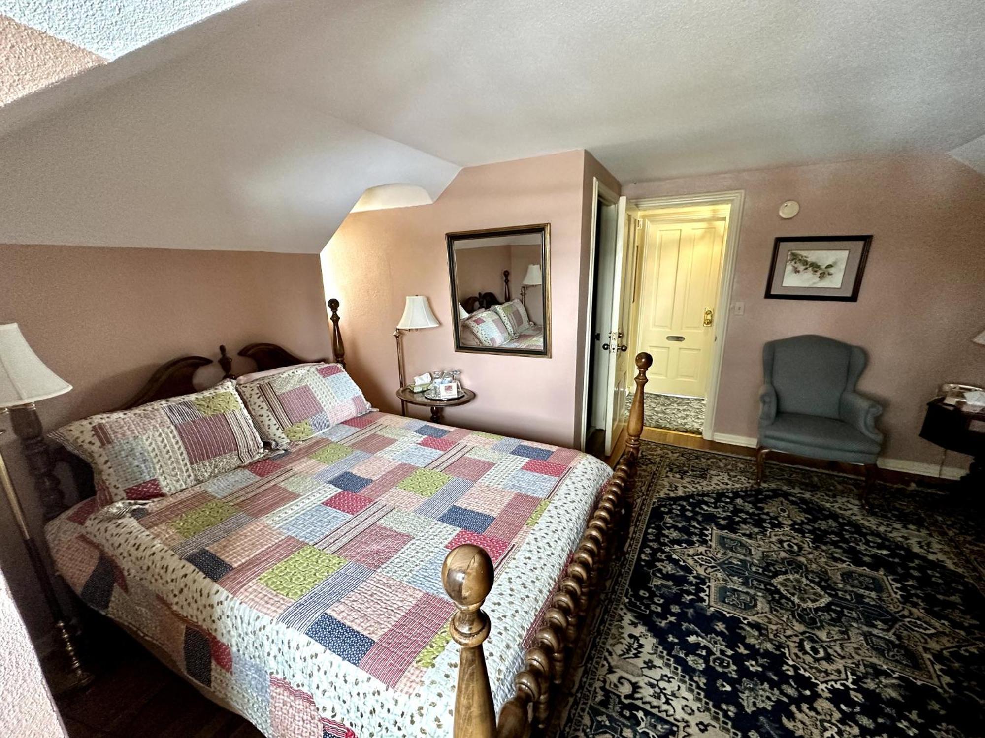 Montague Inn Bed & Breakfast Сагино Экстерьер фото