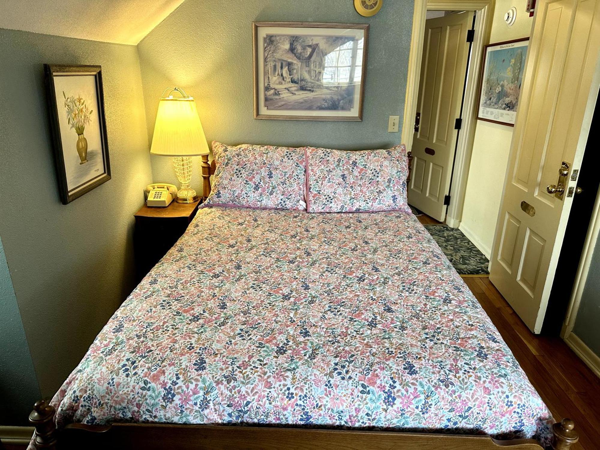 Montague Inn Bed & Breakfast Сагино Экстерьер фото