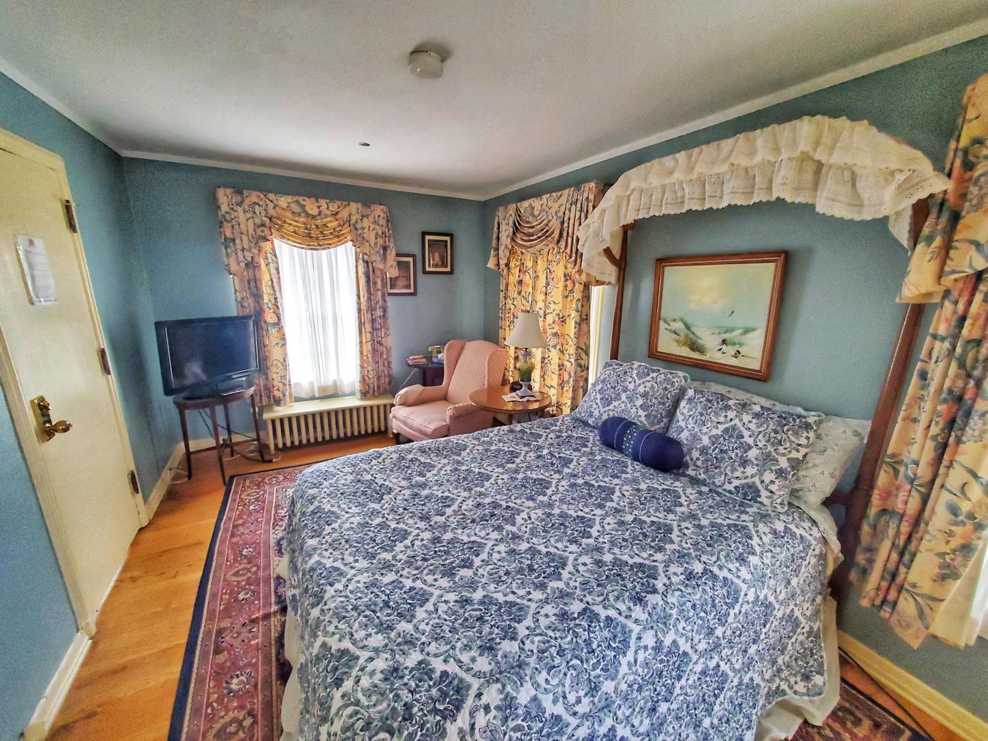 Montague Inn Bed & Breakfast Сагино Экстерьер фото