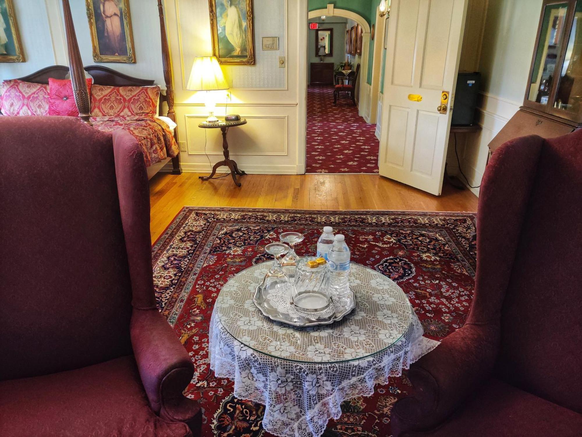 Montague Inn Bed & Breakfast Сагино Экстерьер фото